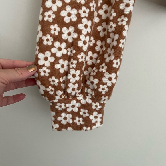 Belle du Jour Floral Lounge Set Juniors’ Size X-Large - Picture 4 of 9